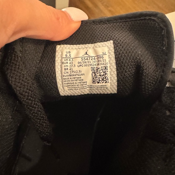 Jordan Black and Gray High-Top Sneakers - Picture 4 of 5